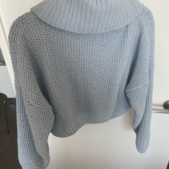 Baby blue chunky knit cropped turtleneck sweater🦋 - Picture 5 of 5
